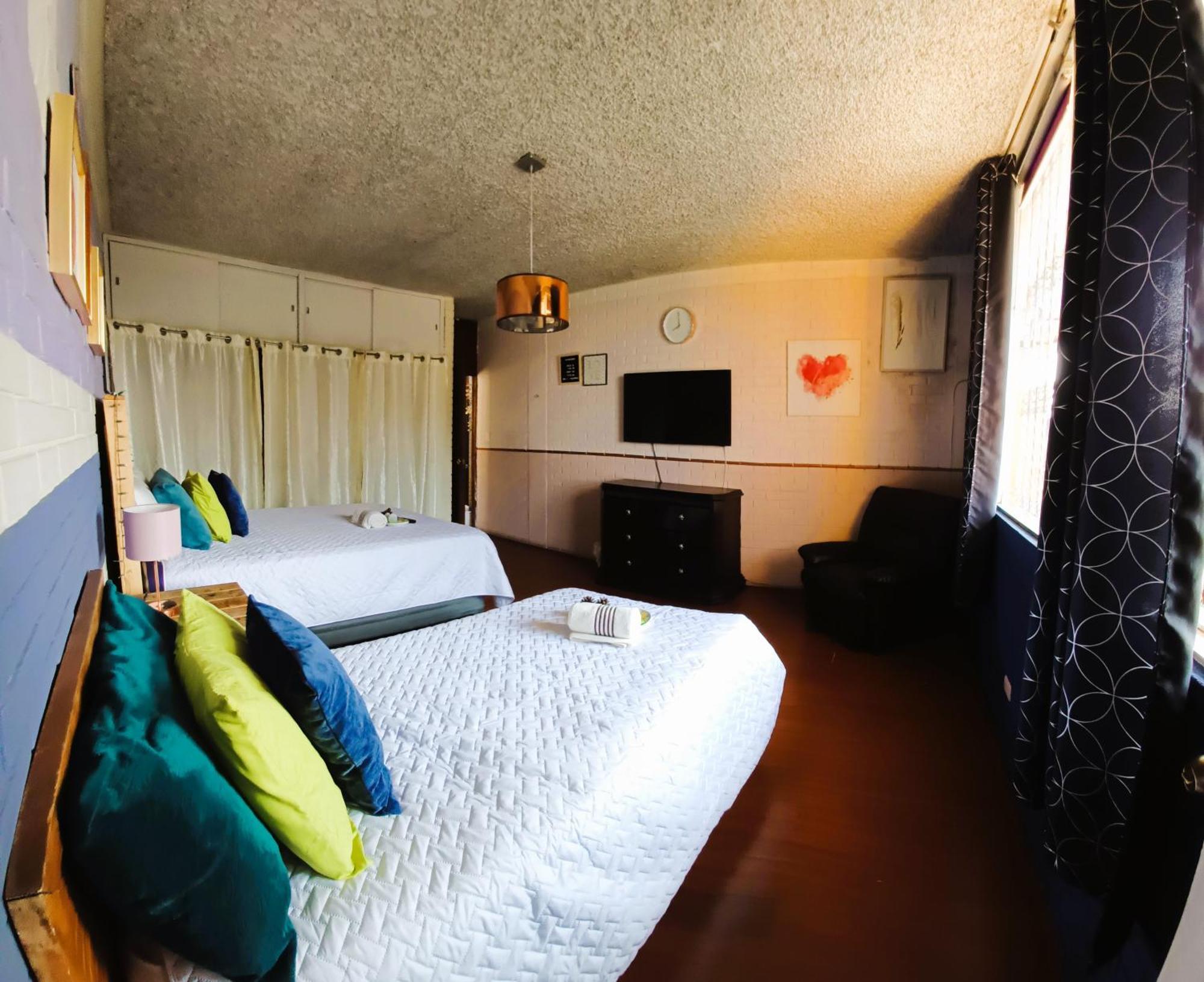 Hostal De Lucca Città del Guatemala Esterno foto