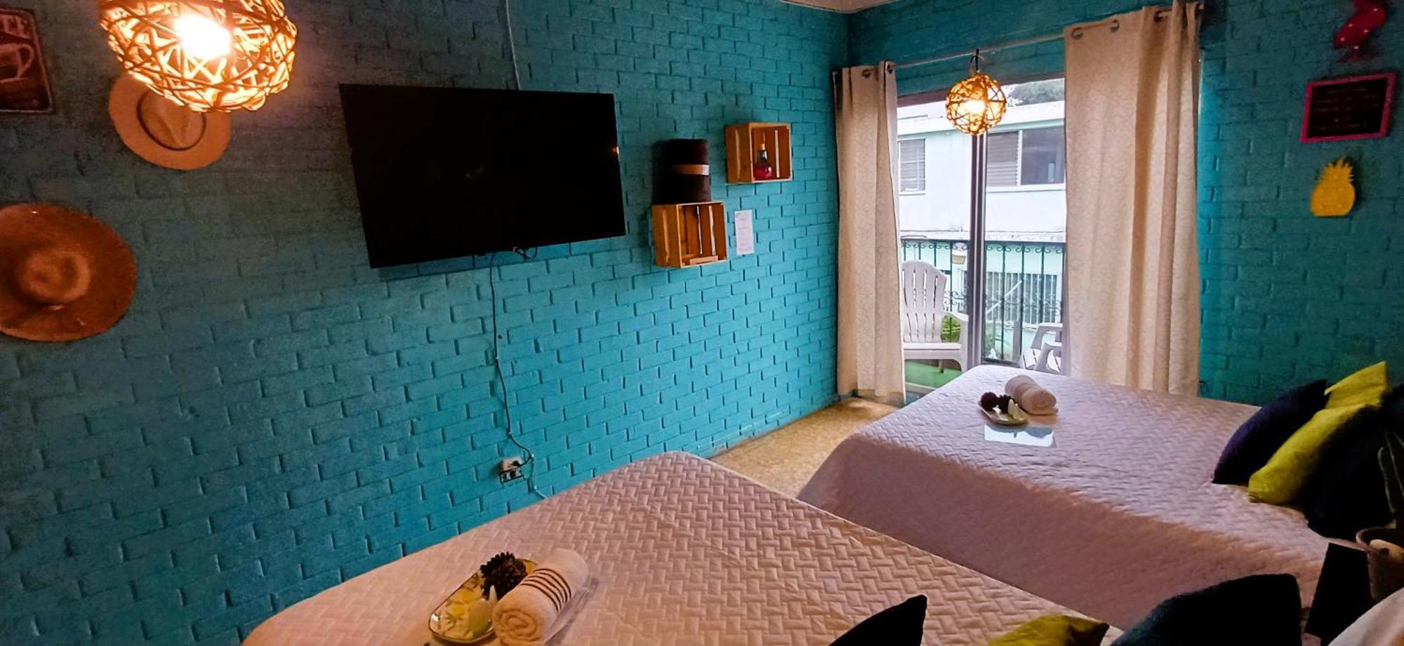 Hostal De Lucca Città del Guatemala Esterno foto
